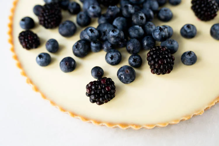 Citroen Panna Cotta Taart met Blauwe Bessen en Bramen 3 PannaCottaTaart FI 2
