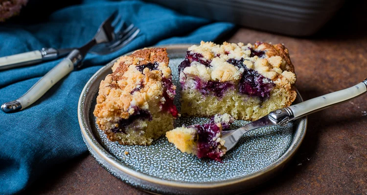Plaatcake met bosvruchten van Rutger 18 Plaatcake met bosvruchten