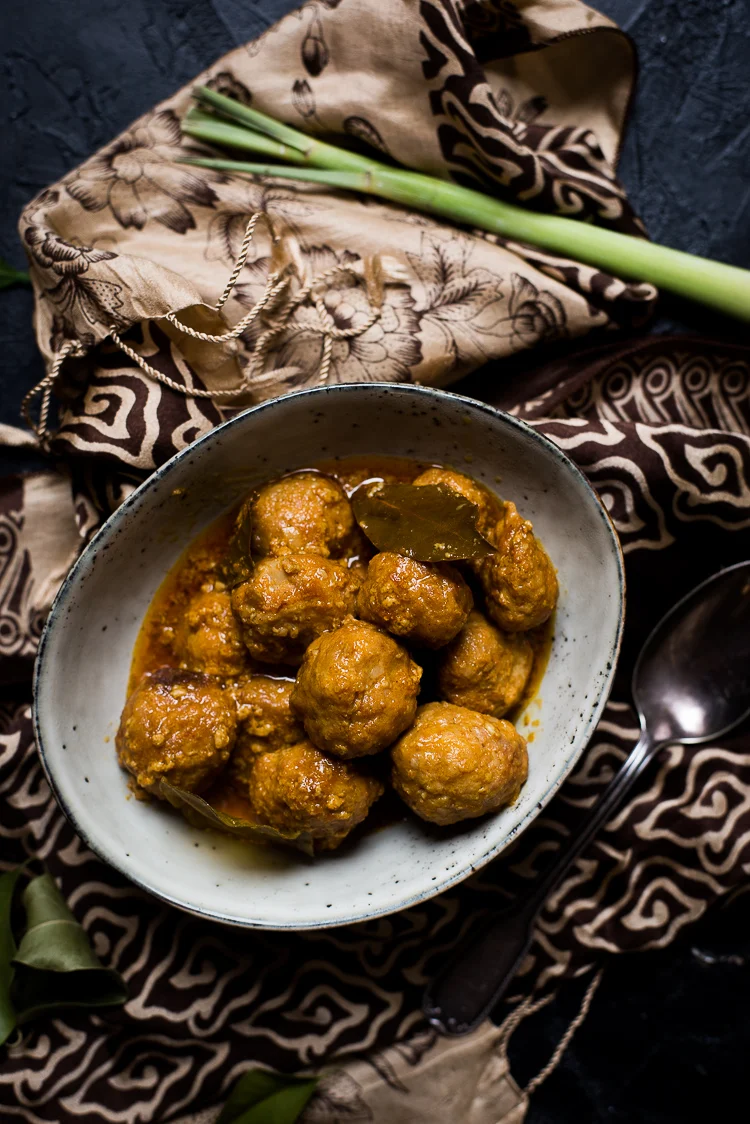 Rendangballetjes uit de slowcooker 1 Rendangballetjes uit de slowcooker