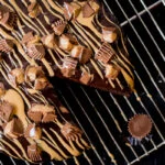 Chocolade-pindakaascake uit de slowcooker