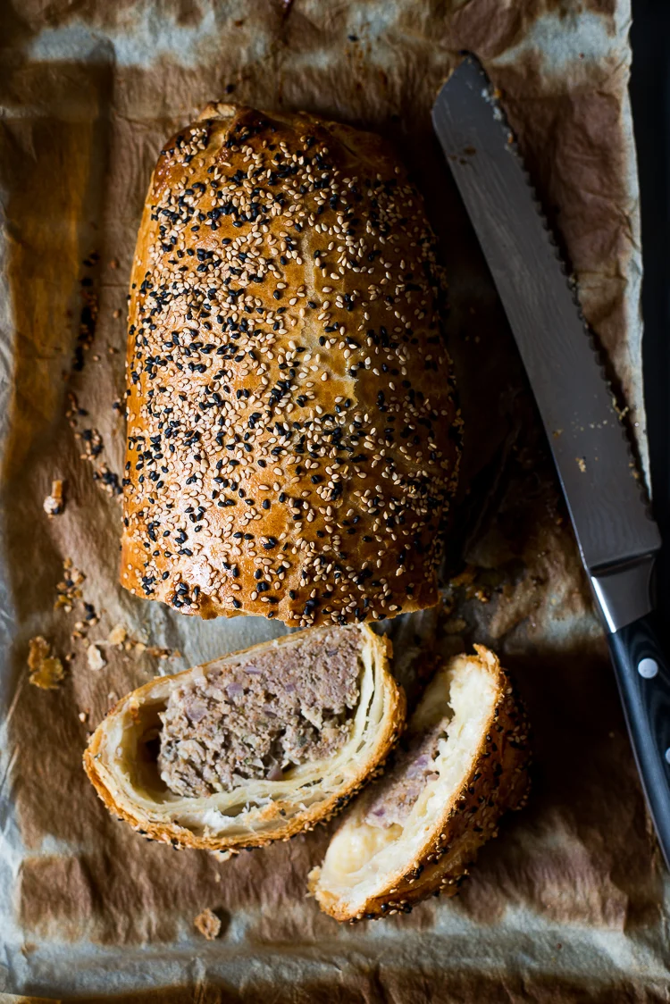 Fastfood Friday: Mega saucijzenbroodje van Matt Preston 2 Mega saucijzenbroodje