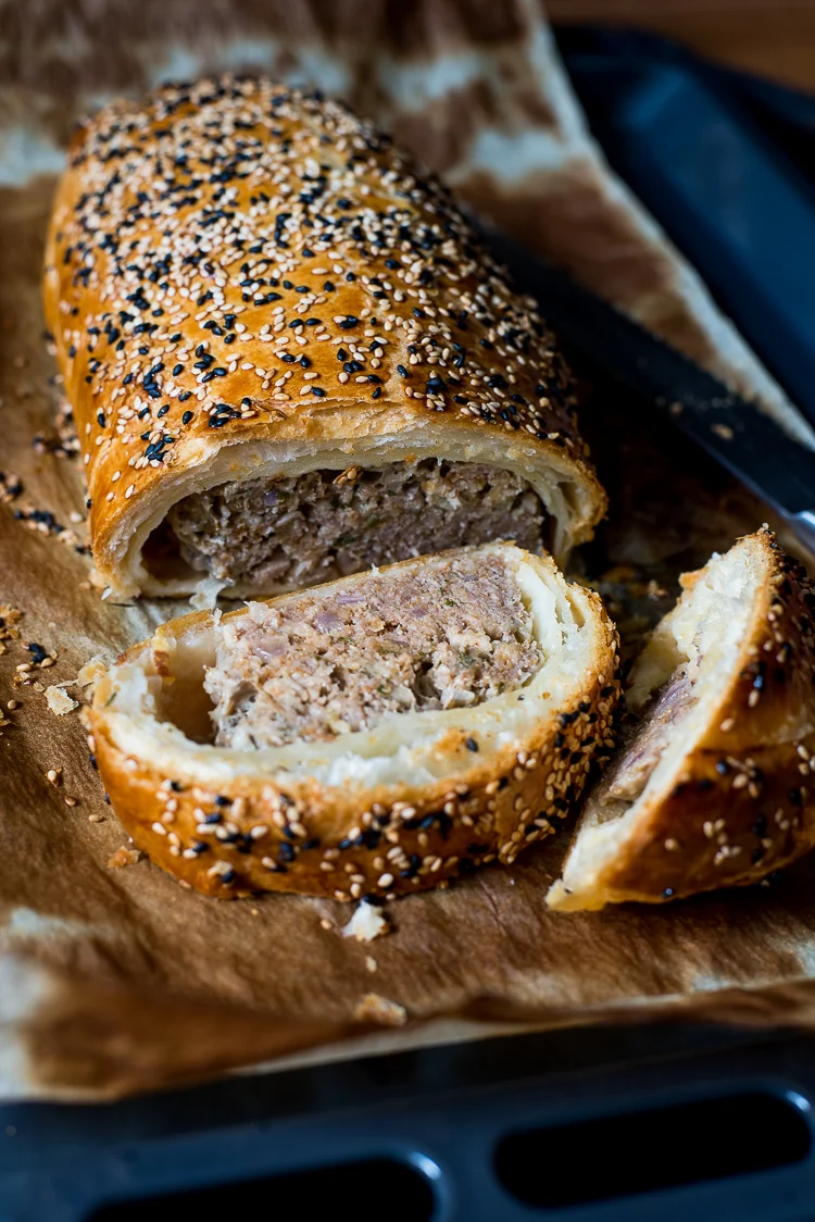 Fastfood Friday: Mega saucijzenbroodje van Matt Preston 3 Mega saucijzenbroodje