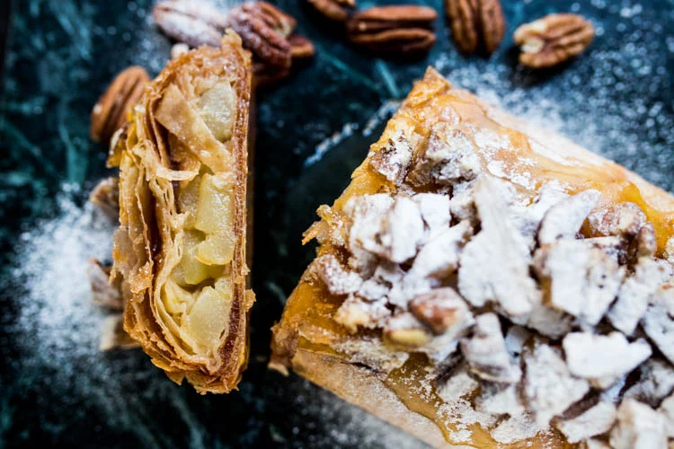 Perenstrüdel met lemon curd en gekaramelliseerde pecannoten 3 PeerPecanStrudel FI