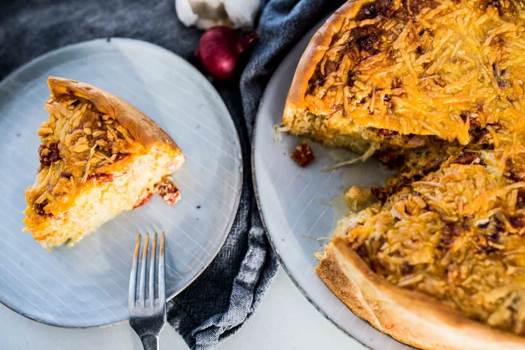 Zuurkooltaart met chorizo en gebakken aardappelschijfjes 3 ZuurkooltaartChorizoAardappel FI