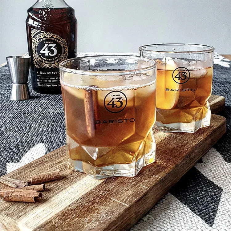 Herfstcocktail met perensap, ginger ale en Licor 43 Baristo + Uitslag winnaar! 8 yvet appelcocktail