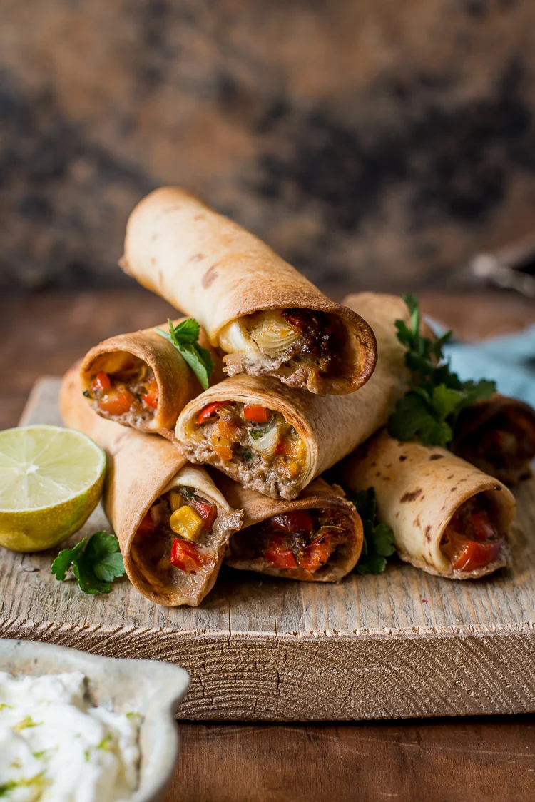 Fastfood Friday: Tacorolletjes uit de oven 2 Tacorolletjes uit de oven