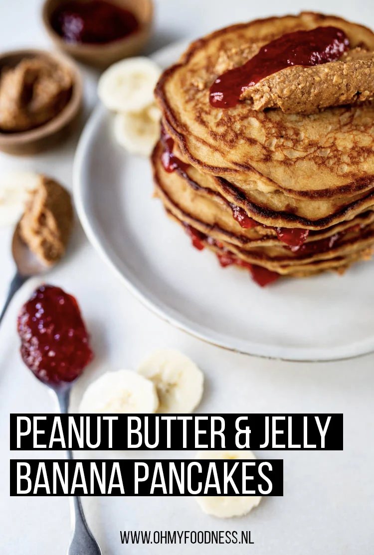 Peanut butter & jelly banana pancakes 3 PeanutButterJellyBananaPancakes Pinterest
