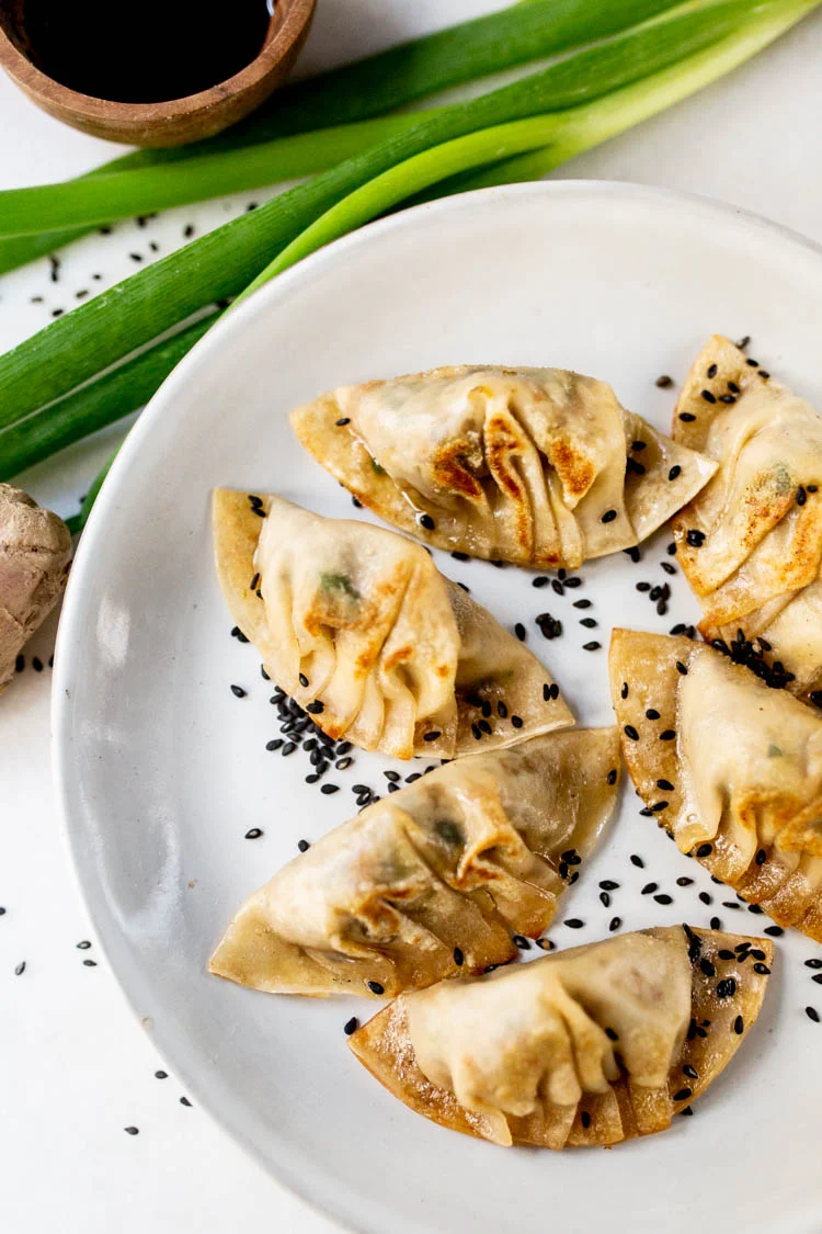 Dumplings met zoete aardappel en kastanjechampignons 1 DumplingsZoeteaardappelChampignons ST