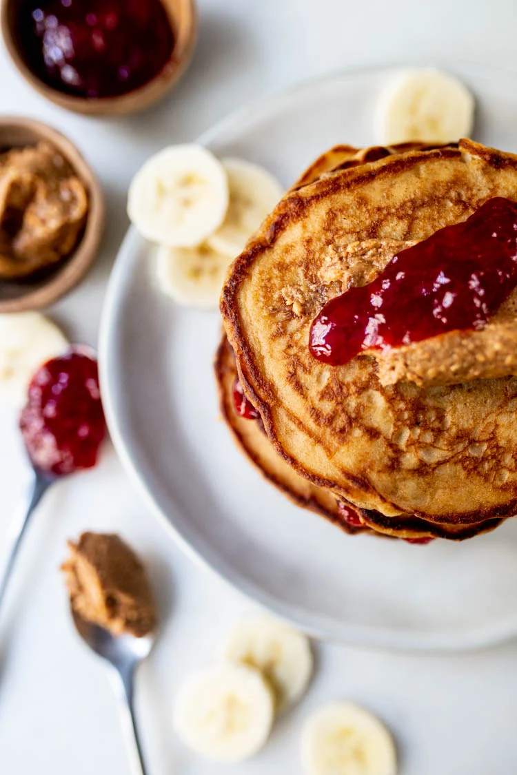 Peanut butter & jelly banana pancakes 2 PeanutButterJellyBananaPancakes ST 2