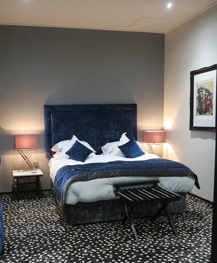 CITY GUIDE BELFAST - TO STAY 1 Ten Square W Hotel Belfast