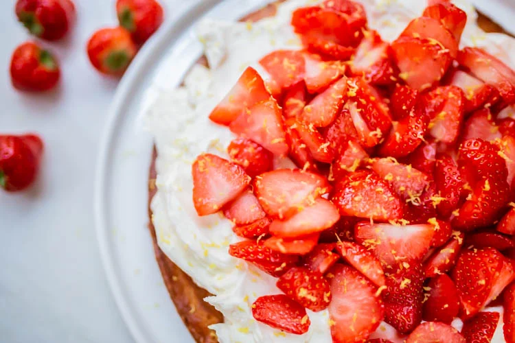 Fastfood Friday: Boterkoektaartje met citroenmascarpone en aardbeien 11 BoterkoektaartjeAardbeien FI