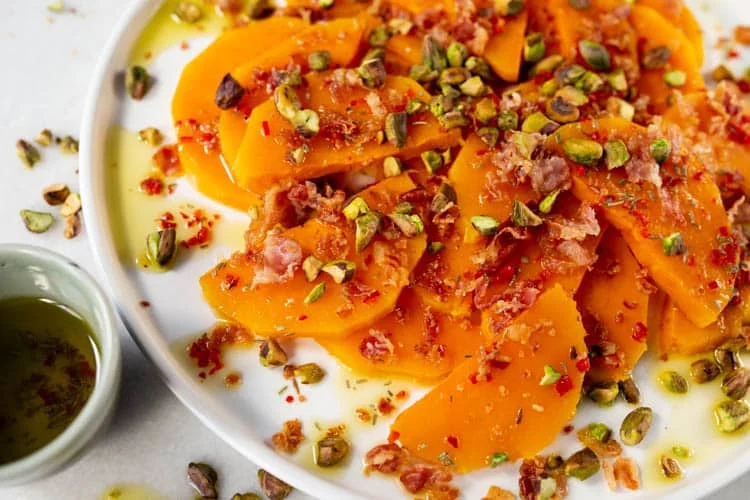 Pompoensalade met Pancetta en Pistache 2 PompoensaladePanchettaPistache FI