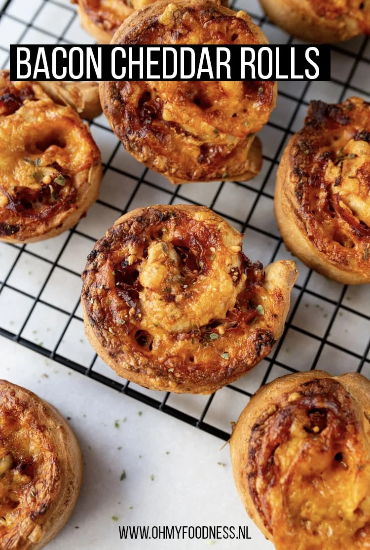 Fastfood Friday: Bacon Cheddar Rolls 4 BaconCheddarRolls Pinterest