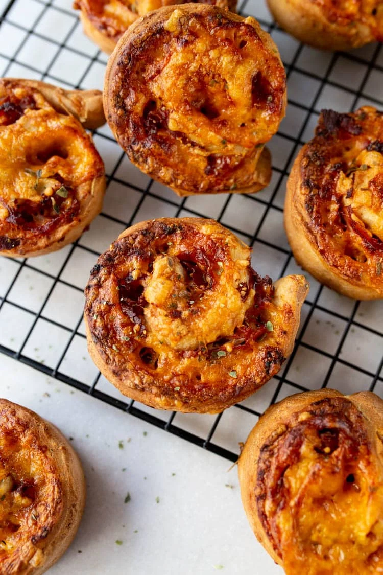 Fastfood Friday: Bacon Cheddar Rolls 1 BaconCheddarRolls ST