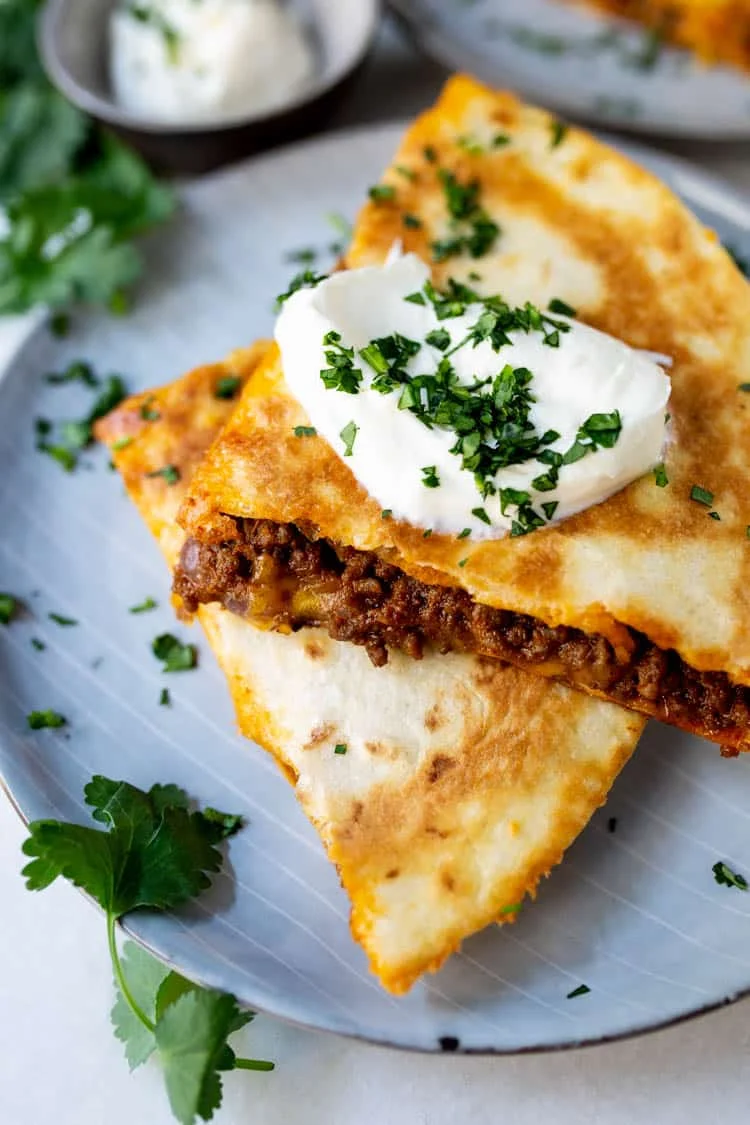 Quesedilla's met Currygehakt en Cheddar 1 QuesedillasCheddarCurrygehakt ST