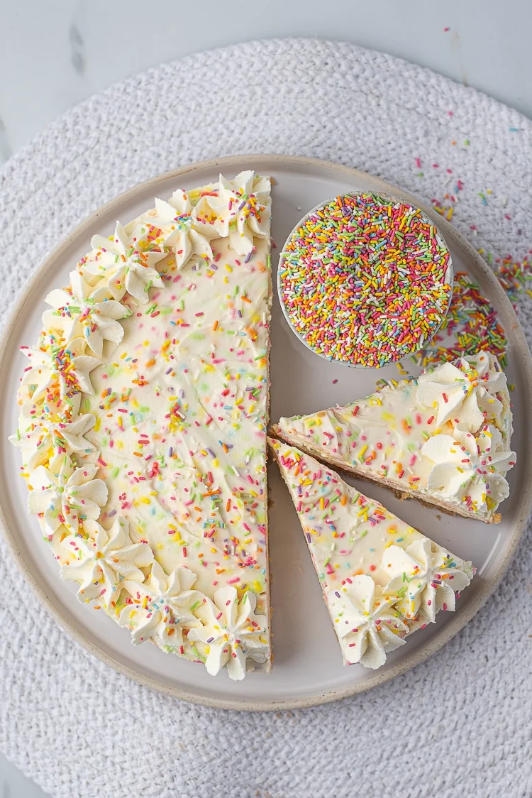 Fastfood Friday: No bake Birthday cheesecake 1 No bake Birthday Cheesecake