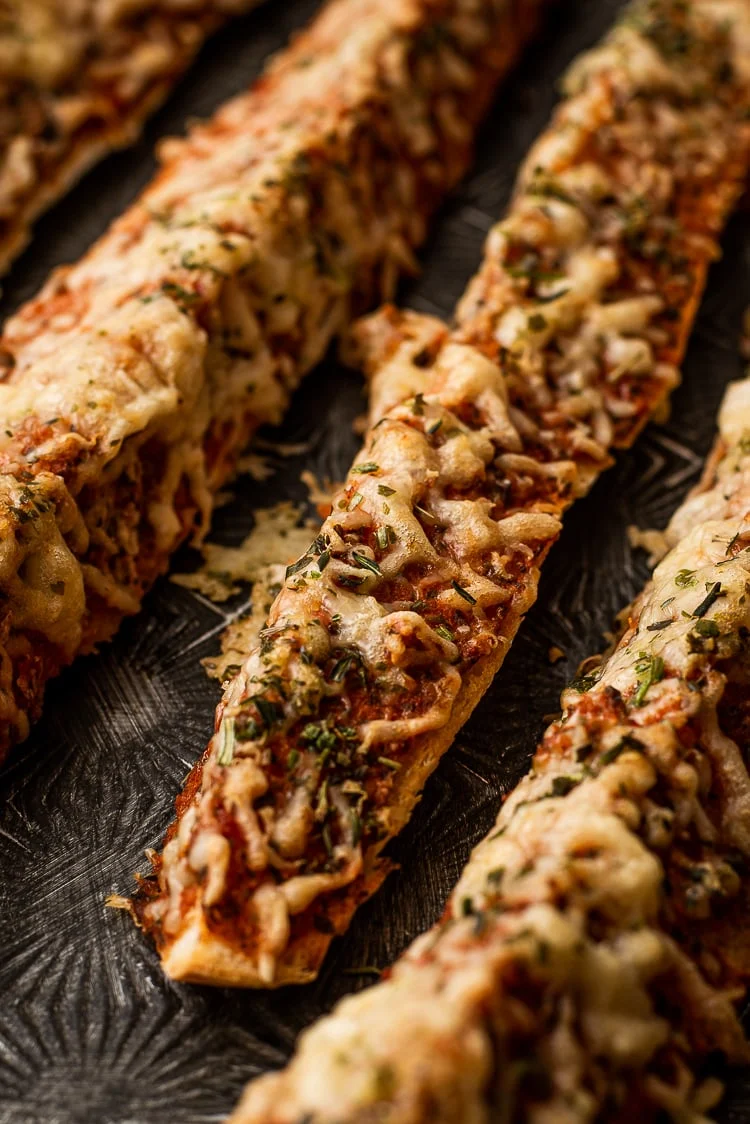 Cook the books: Provençaalse Broodsticks uit 'Ruige Kost' 3 Provençaalse broodsticks