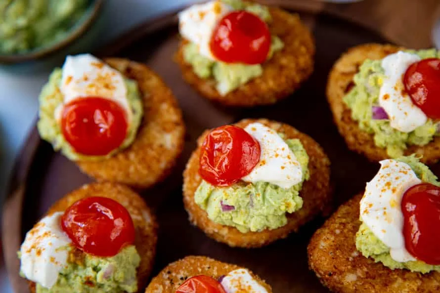 4x lekkere gevulde eieren 3 Gefrituurde Eieren met Guacamole FI