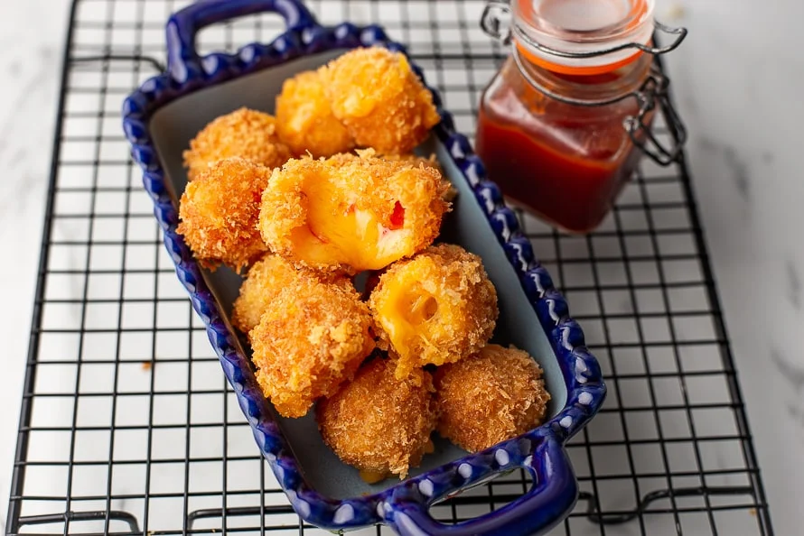 Chili cheese nuggets