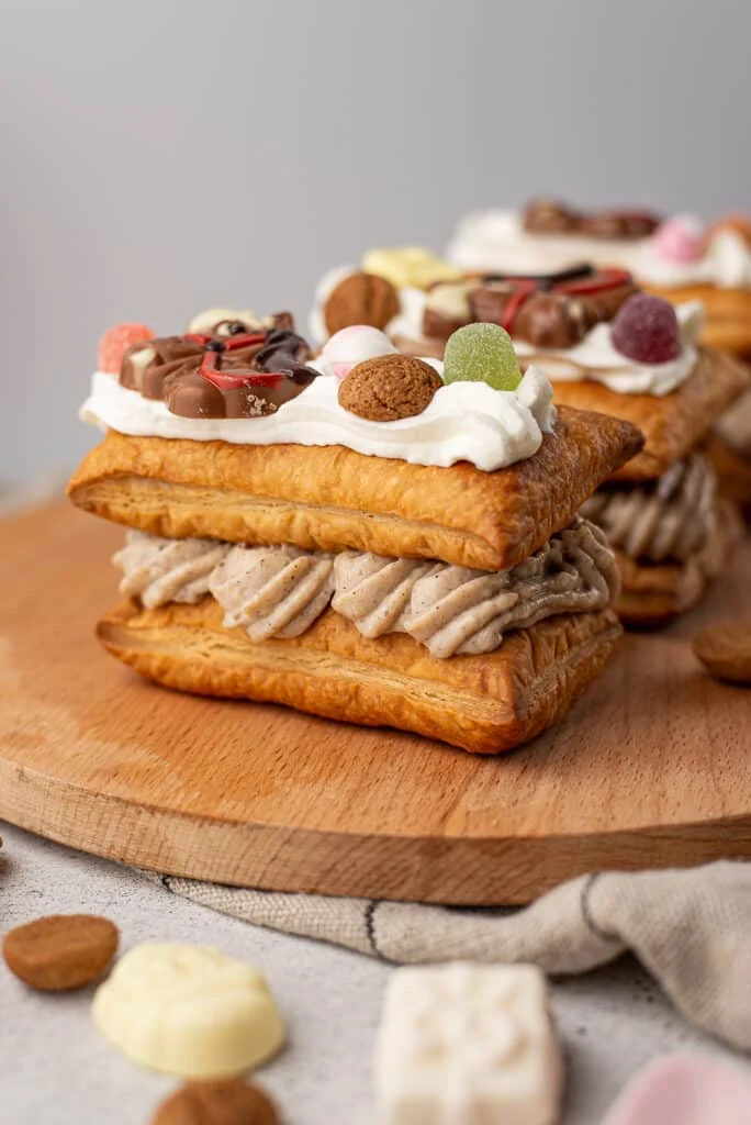 Sinterklaastompoucen met speculaasroom 33 sinterklaas tompoucen met speculaasroom 1