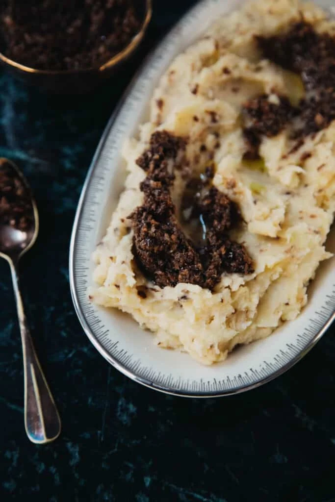 Aardappel Pastinaak Puree met Truffeltapenade 10 AardappelPastinaakPureeTruffeltapenade ST