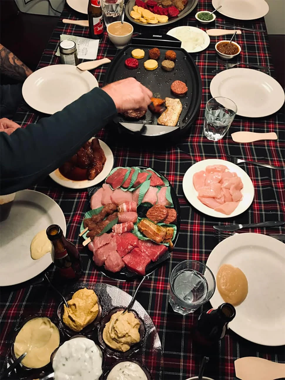 Gourmetgeur uit huis krijgen