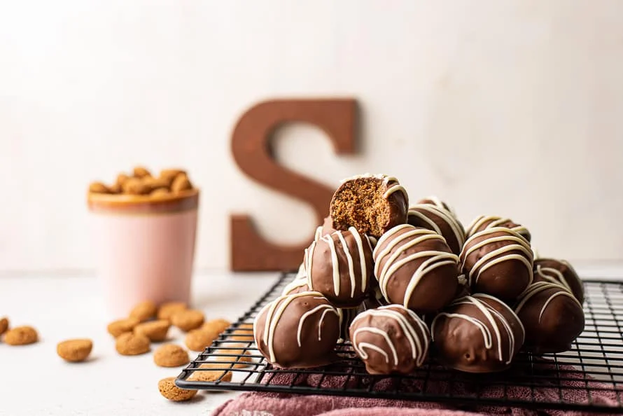Fastfood Friday: Speculaas-kruidnotentruffels 2 Speculaas-kruidnotentruffels