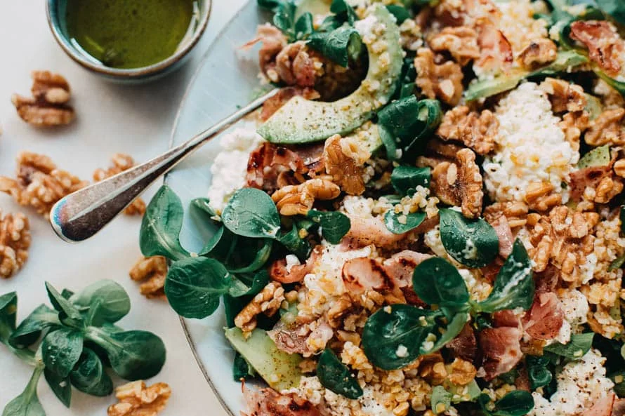 Bulgur met Avocado, Cottage Cheese en Bacon 2 Bulgur Salade met Avocado Cottage Cheese en Bacon FI