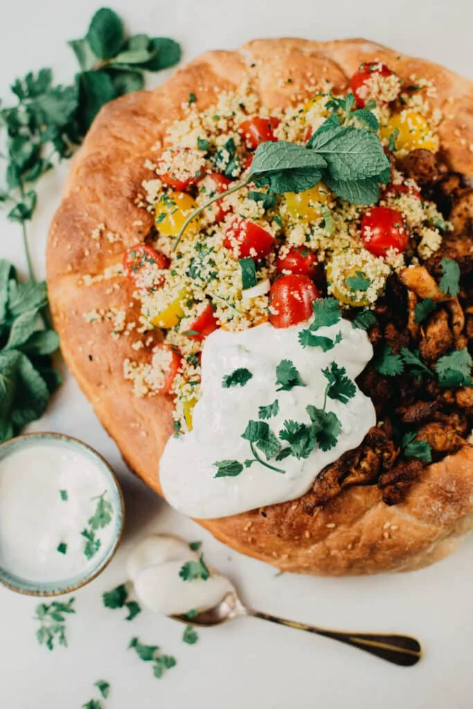 Turks Brood gevuld met Kipgyros en Tomatencouscous 41 Turks Brood gevuld met Kipgyros en Tomatencouscous ST