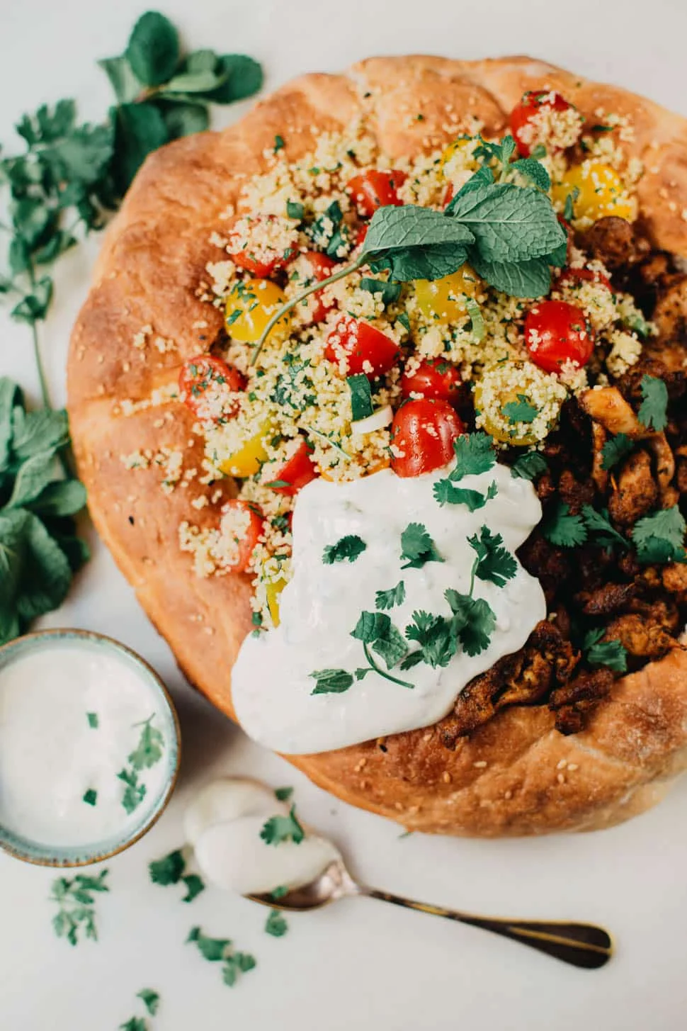 Turks Brood gevuld met Kipgyros en Tomatencouscous 1 Turks Brood gevuld met Kipgyros en Tomatencouscous ST