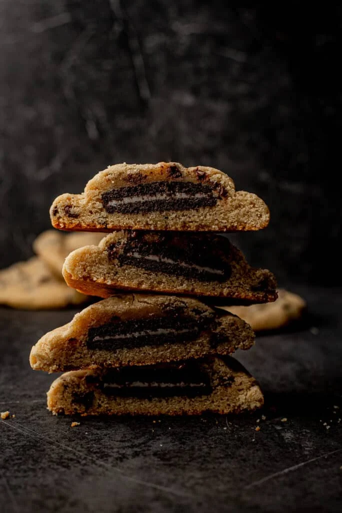 Oreo koekjes recept met lekkere chocolate chips - Fastfood Friday 32 Oreo Stuffed chocolatechip cookies