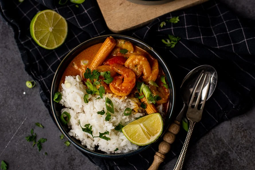 Gele curry met garnalen & knoflookgarnalen en babymais 3 Gele curry met babymais en knoflookgarnalen