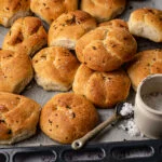 Garlic knots