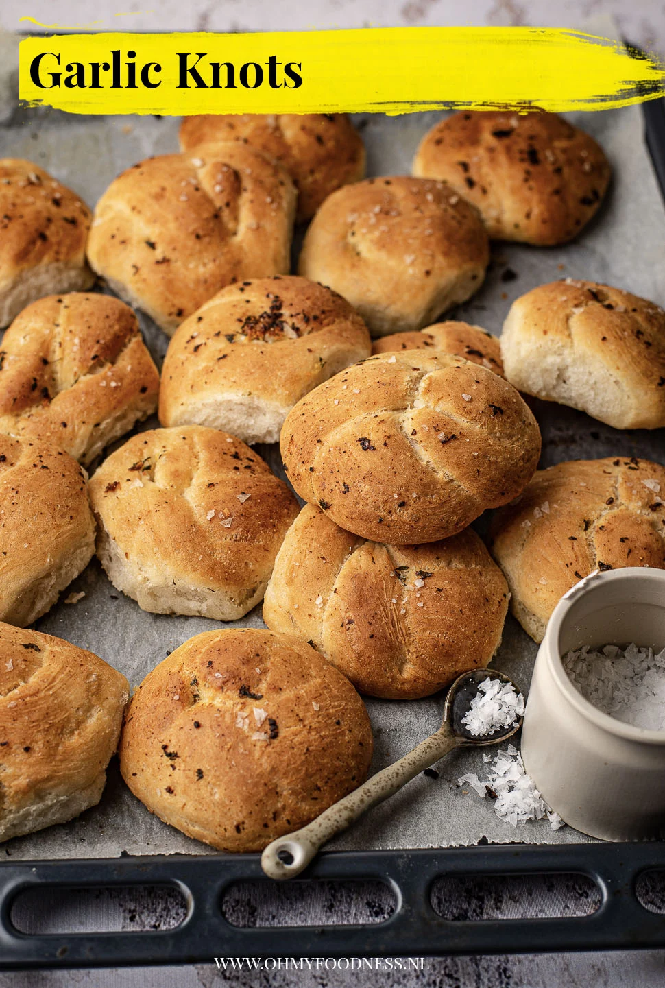 Garlic knots 4 Garlic Knots