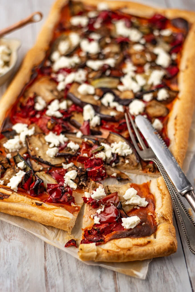 Plaattaart met gegrilde groenten en feta 12 Plaattaart met gegrilde groenten en feta