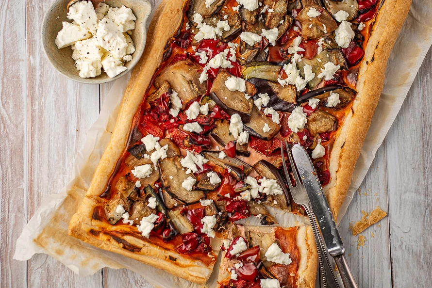 Plaattaart met gegrilde groenten en feta 3 Plaattaart met gegrilde groenten en feta