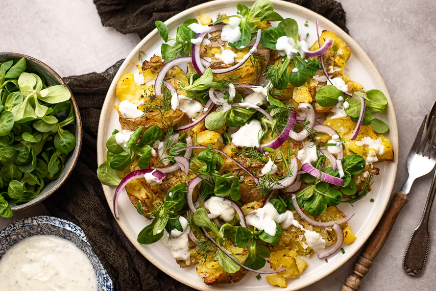 Krokante smashed potato salade 2 Krokante smashed potato salade
