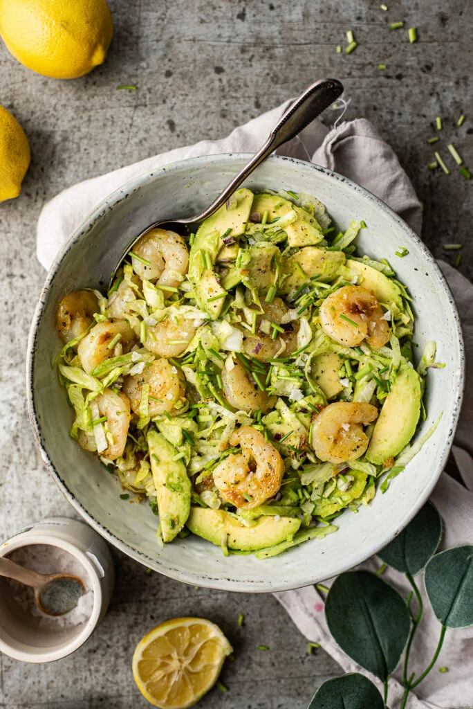 Avocadosalade met citroengarnalen 6 Avocadosalade met citroengarnalen