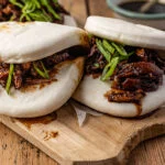 Bao's met pulled chicken