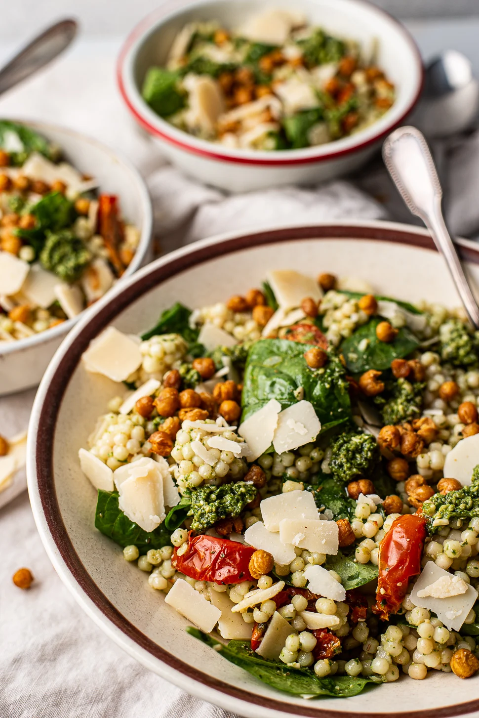Parelcouscoussalade met pesto 2 Parelcouscoussalade met pesto