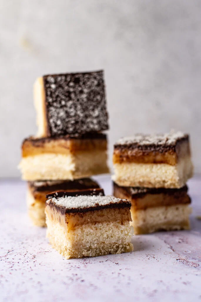 Fastfood Friday: Bounty Millionaires Shortbread 34 Bounty millionaires shortbread