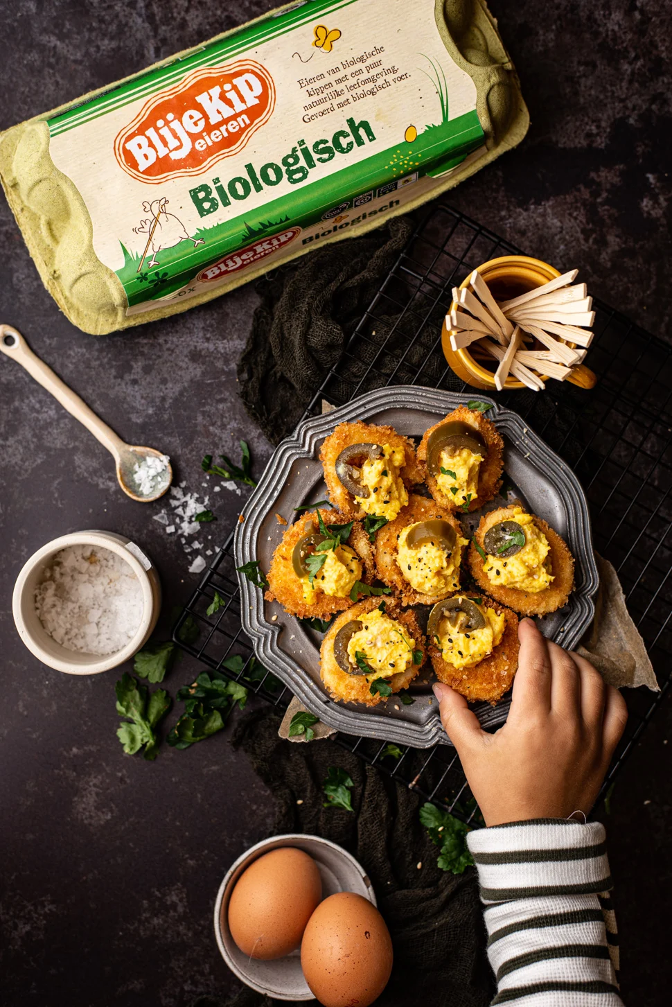 Gefrituurde gevulde eitjes met jalapeno en kaas