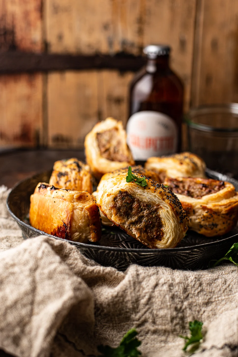 Lamskofte saucijzenbroodjes uit Wereldwijd Borreltijd 2 Lamskofte saucijzenbroodjes