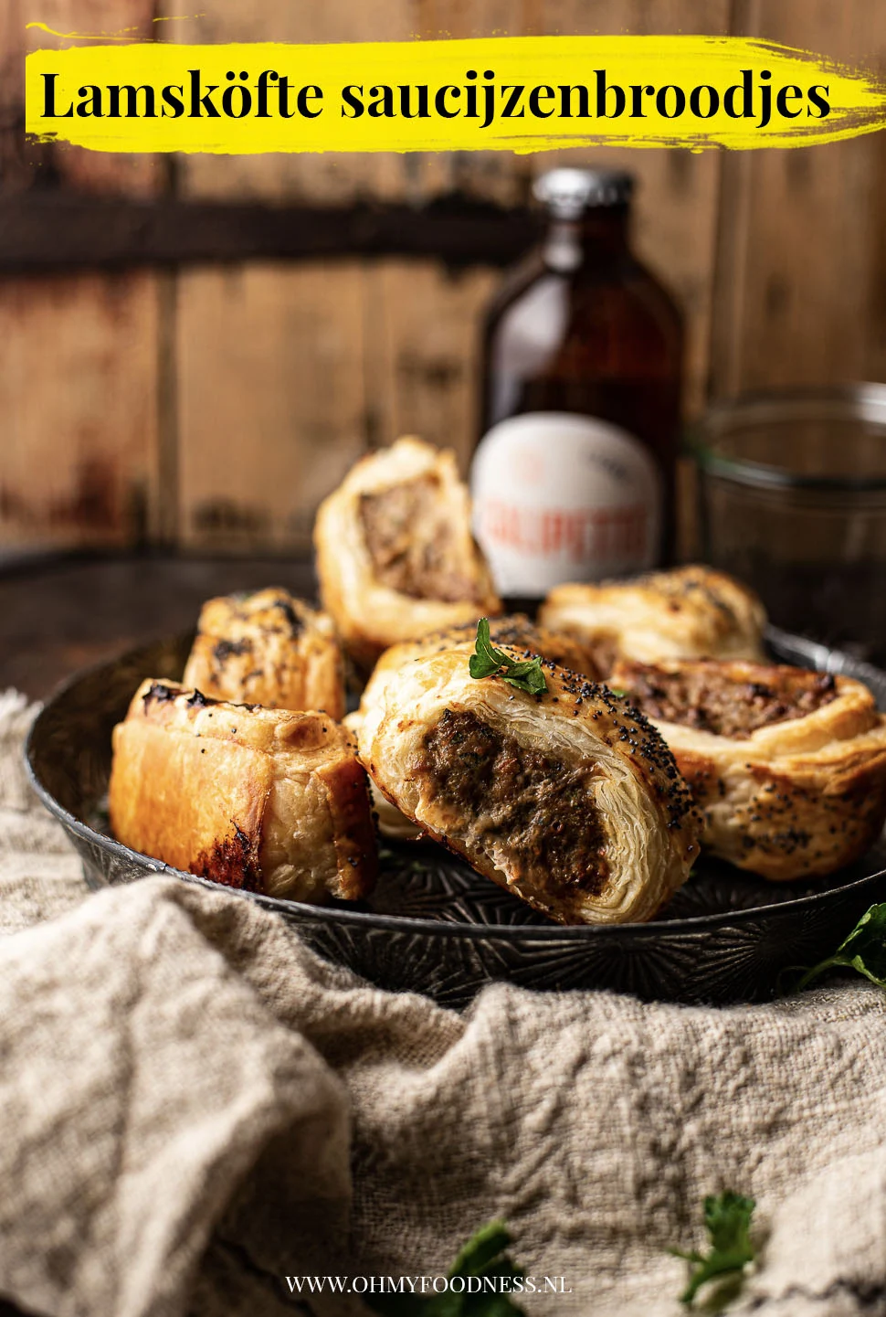 Lamskofte saucijzenbroodjes uit Wereldwijd Borreltijd 5 Lamskofte saucijzenbroodjes