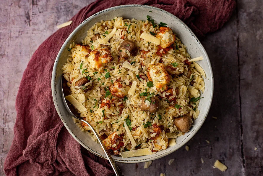 Orzo met geroosterde bloemkool en knoflookchampignons 3 Orzo met geroosterde bloemkool en knoflookchampignons