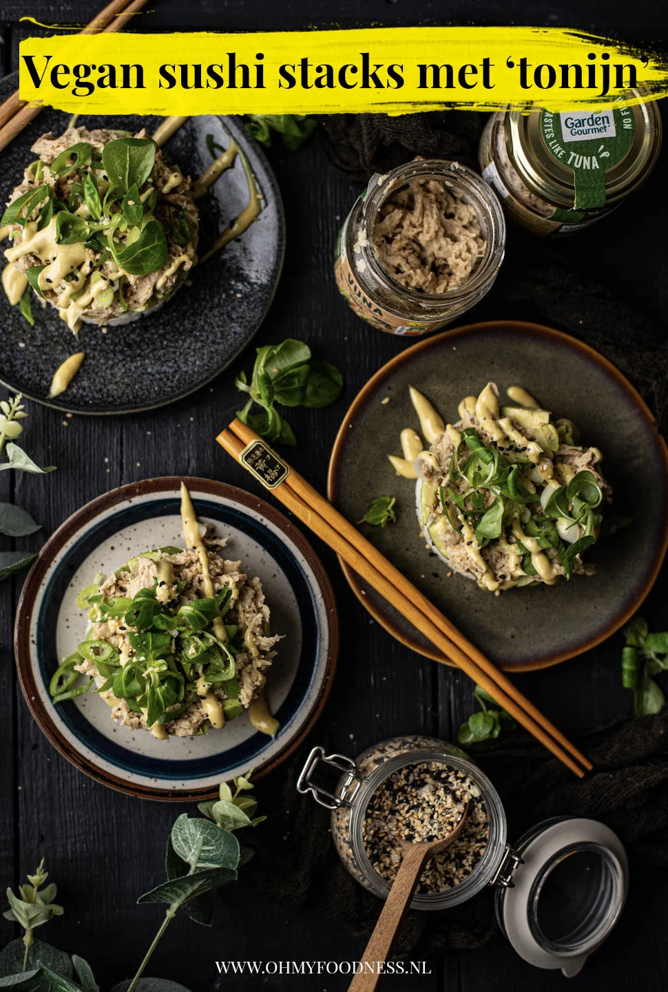 Vegan sushi stacks met 'tonijn' 5 Vegan sushi stacks