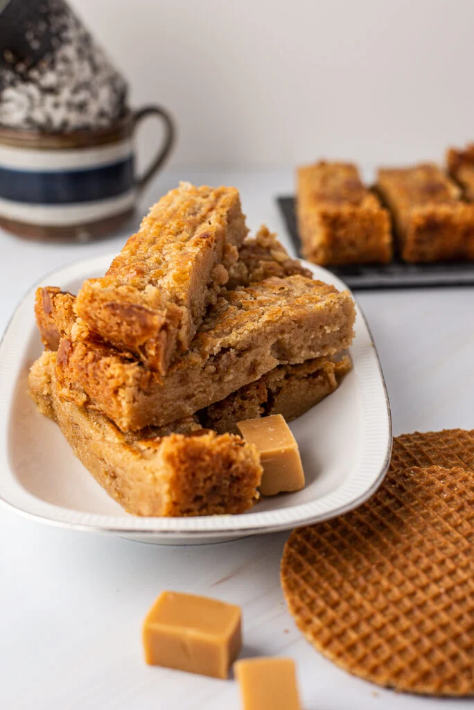 Stroopwafelboterkoek met karamel