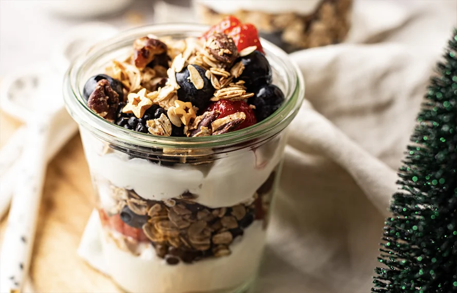 Ontbijttrifle met yoghurt & kerstgranola 4 Ontbijttrifle met yoghurt en kerstgranola