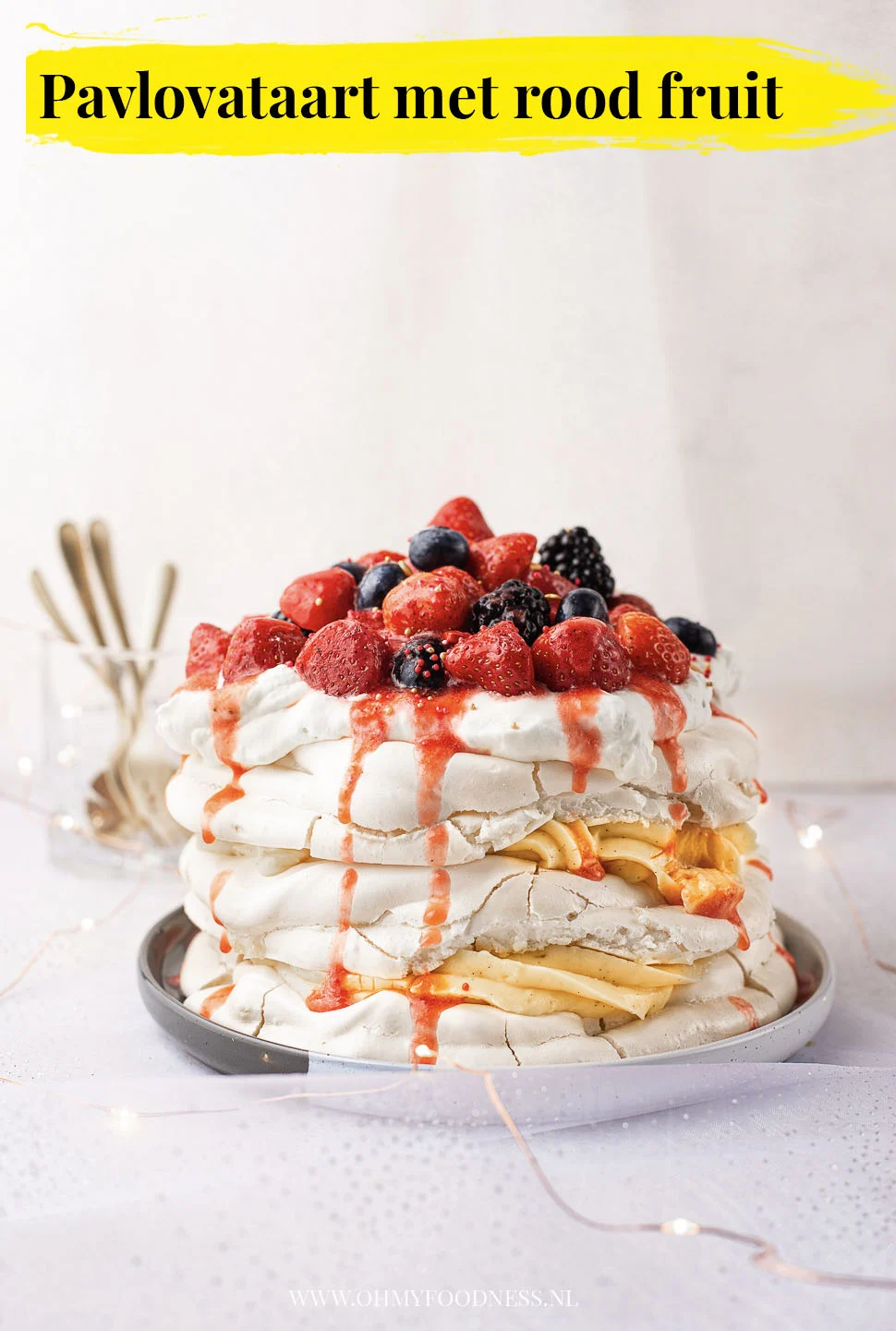Pavlovataart met rood fruit 4 pavlovataart met rood fruit