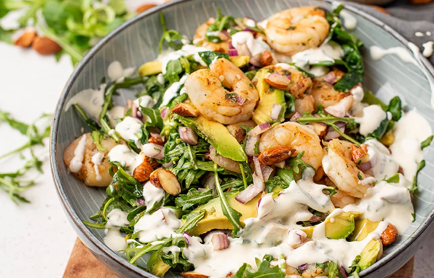 Garnalen-avocadosalade met bieslookdressing 2 Garnalen-avocadosalade met bieslookdressing
